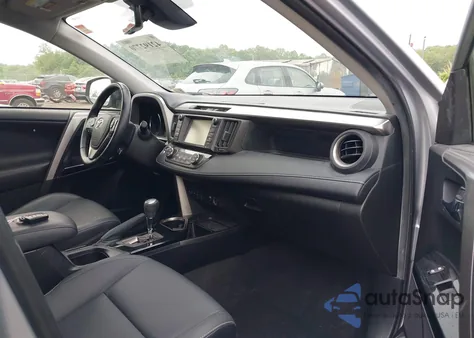 2017 Toyota Rav4 Hybrid Limited z USA, uszkodzony, nr VIN JTMDJREV0HD140223